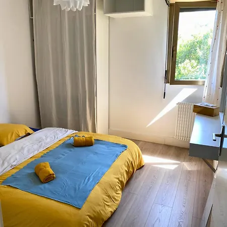 T2 Entre Et * Ajaccio (Corsica)