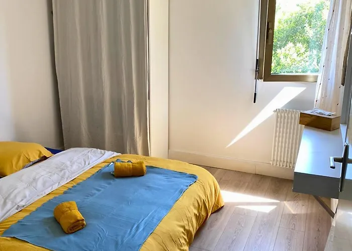 T2 Entre Et * Ajaccio (Corsica)